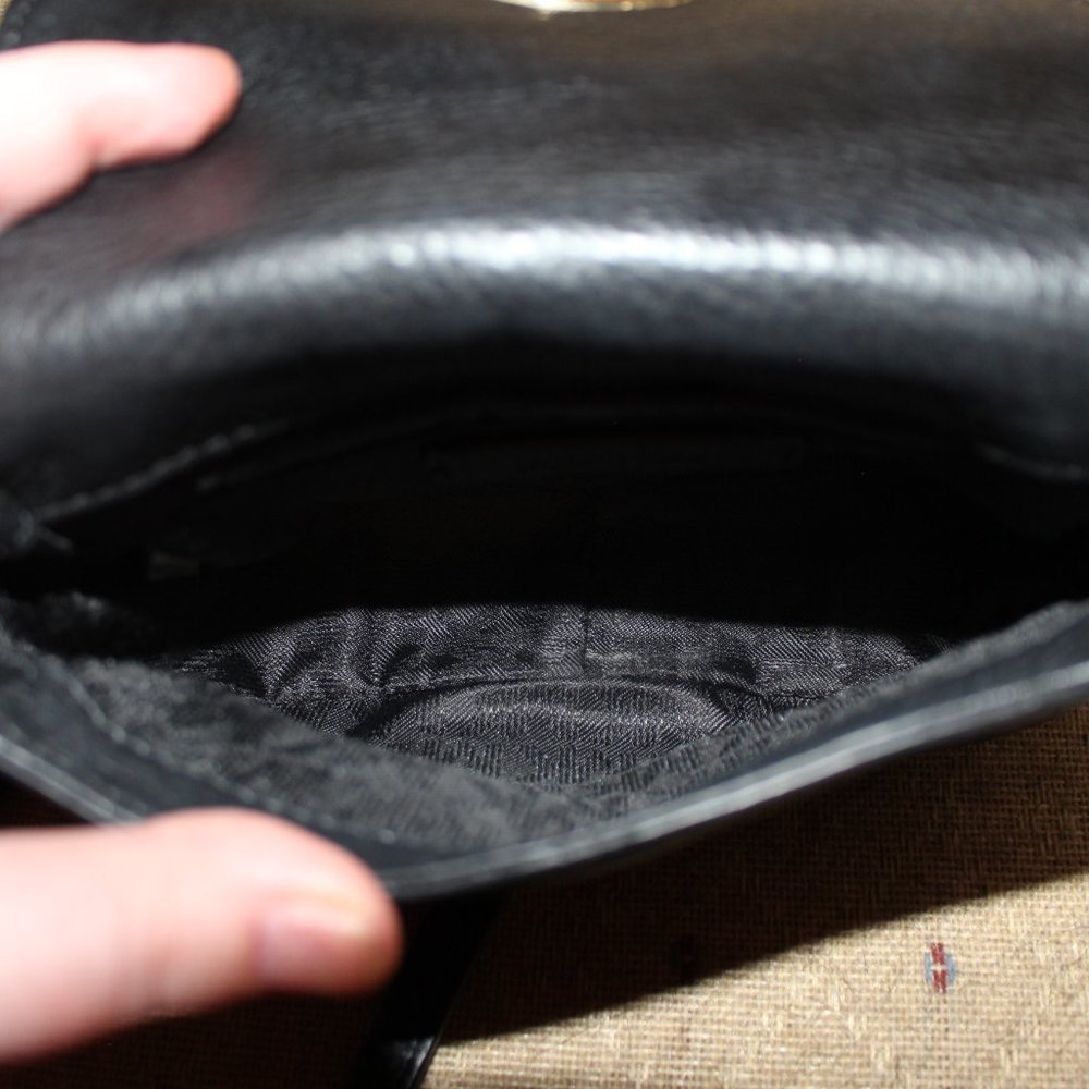 MICHAEL KORS Fulton Small Crossbody in Black - Picture 10 of 11